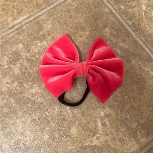 Baby girl hot pink velvet 6in bow with black nylon